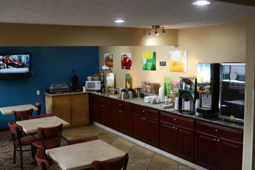 Quality Inn Columbus-East מראה חיצוני תמונה