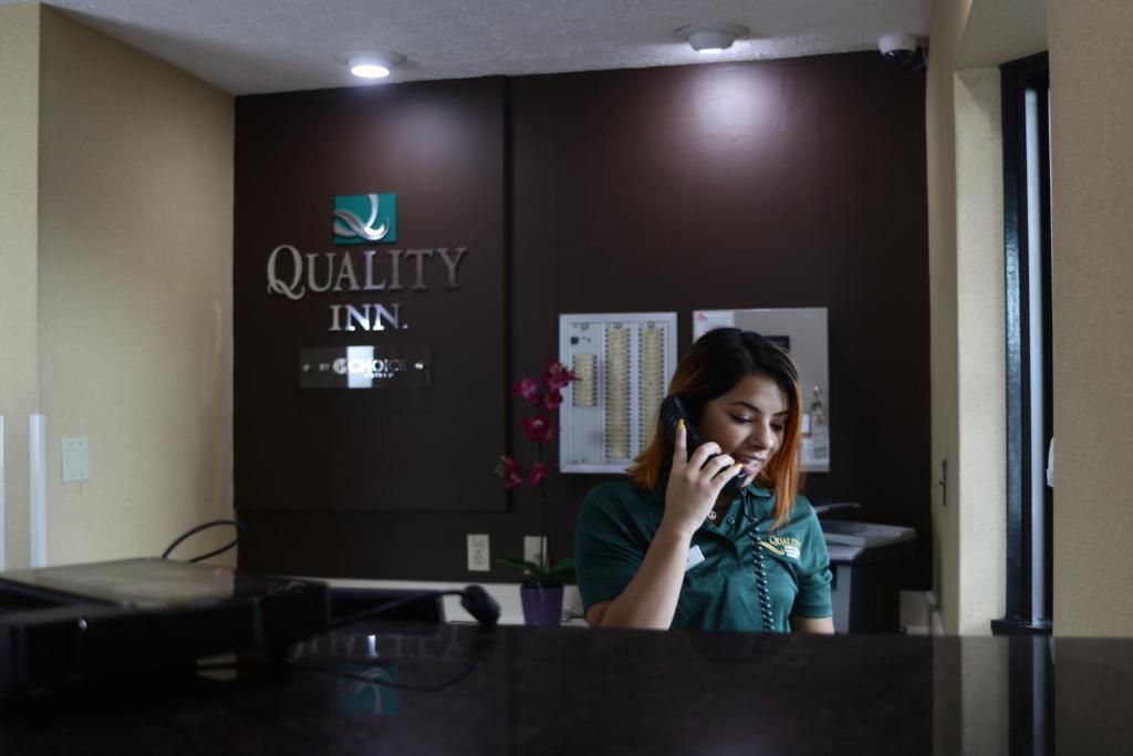 Quality Inn Columbus-East מראה חיצוני תמונה