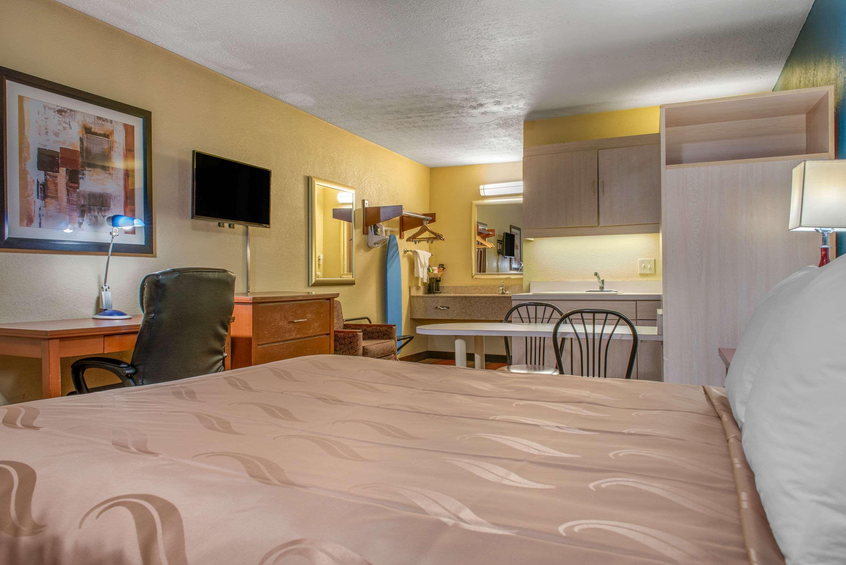 Quality Inn Columbus-East מראה חיצוני תמונה