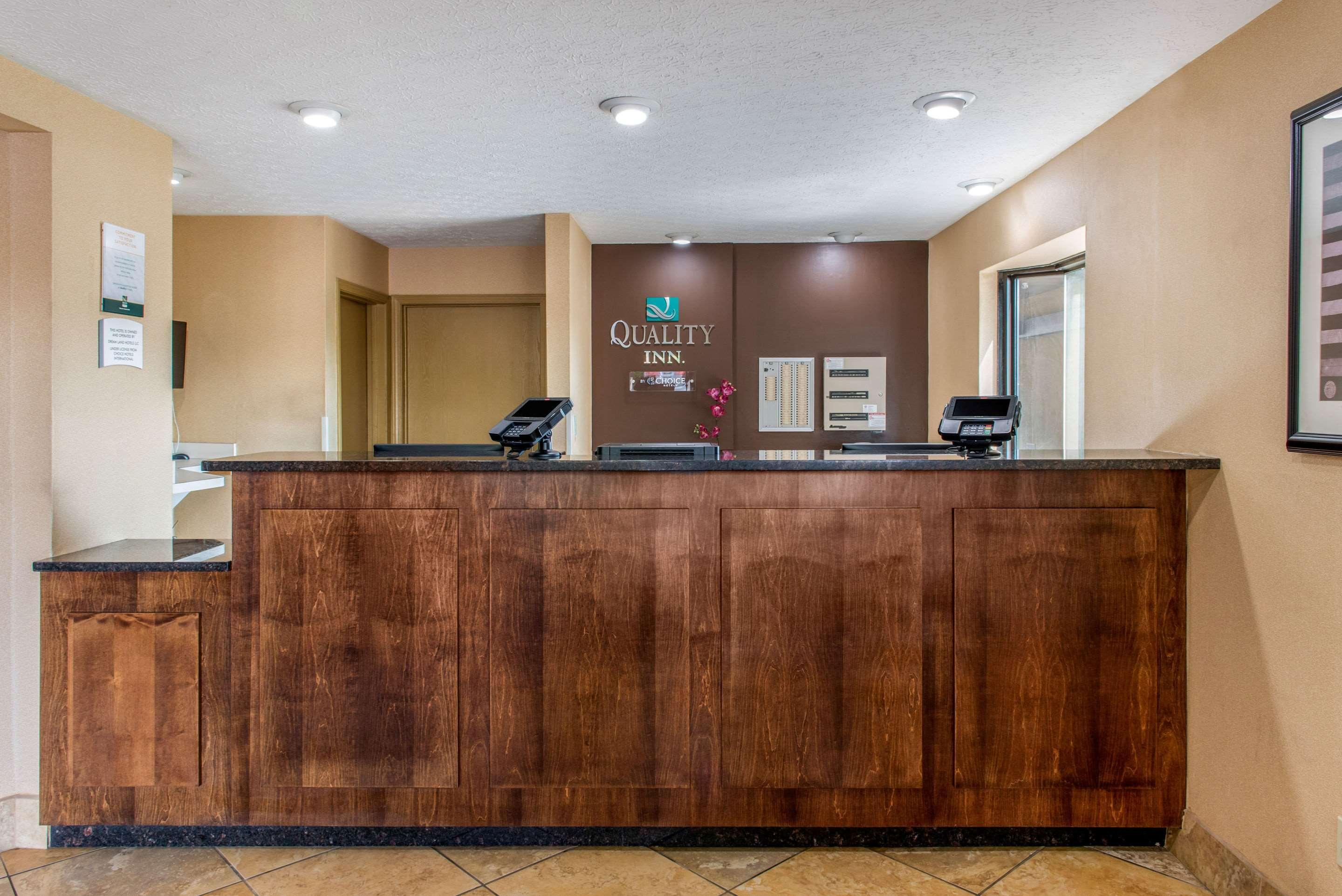 Quality Inn Columbus-East מראה חיצוני תמונה